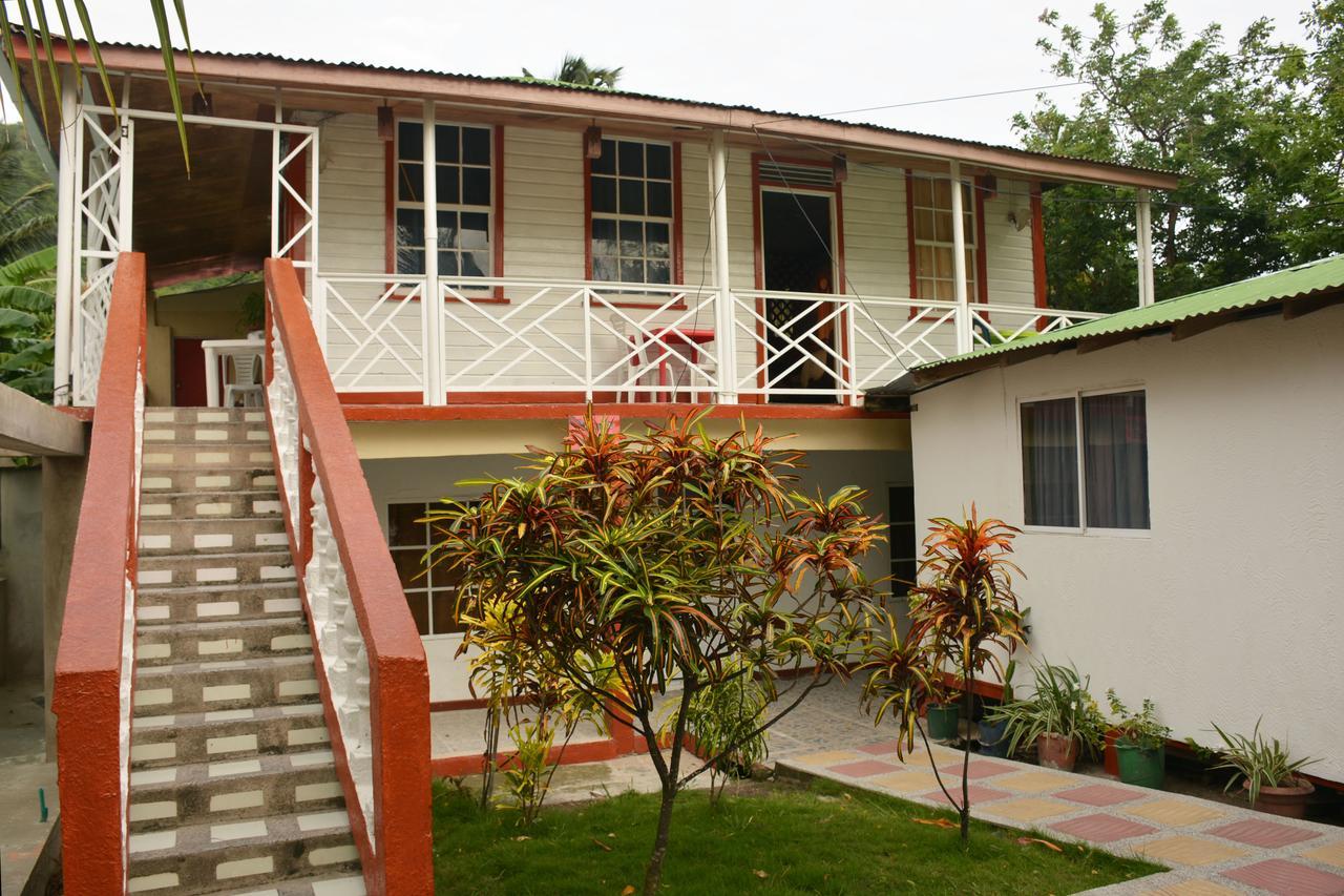 Hotel Posada Valerie Archibolds Exteriér fotografie